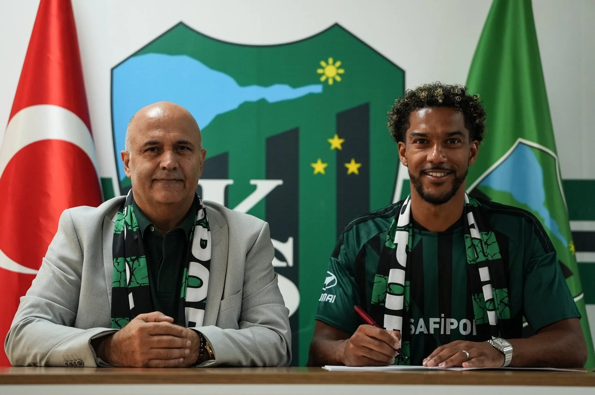 Kocaelispor Florian Aye transferini açıkladı