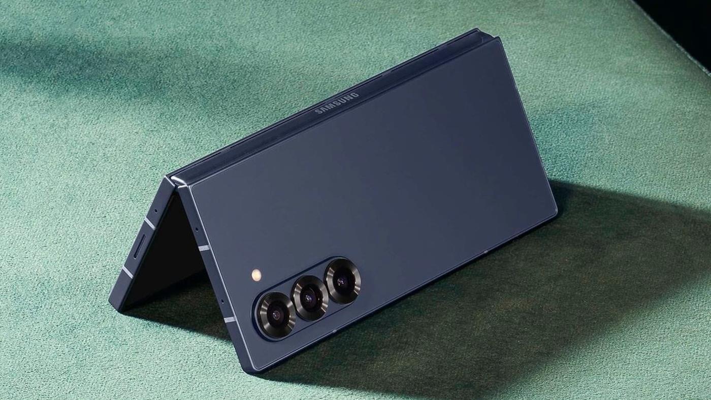 Samsung Galaxy Z Fold 7 sızdırıldı: Daha ince ve geniş tasarım ortaya çıktı
