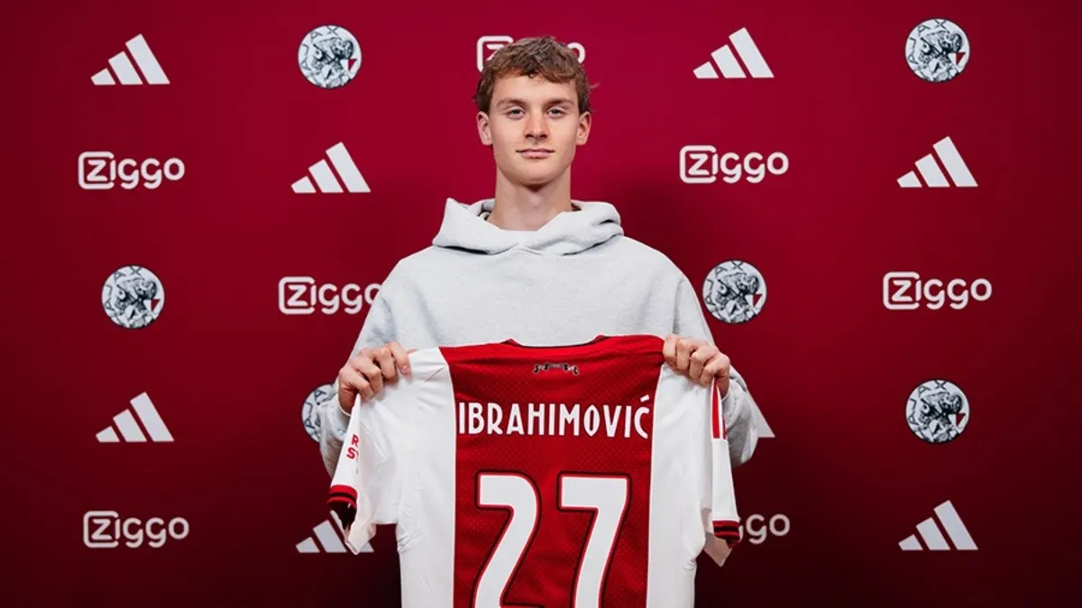 Ajax Zlatan Ibrahimovic'in oğlunu transfer ettiğini duyurdu!