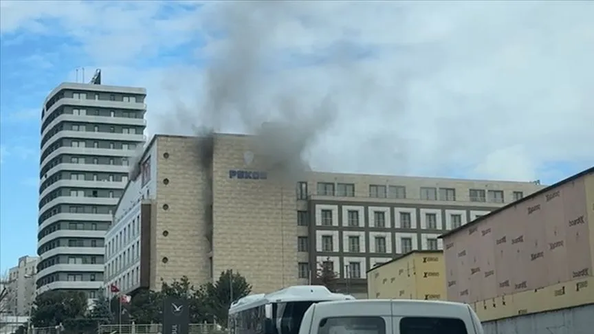 Zeytinburnu'nda polis eğitim merkezinde çıkan yangın söndürüldü