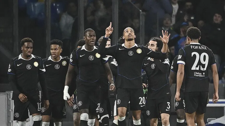 Premier Lig'de 5 gollü Londra derbisini Chelsea kazandı