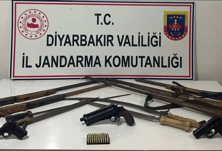 Diyarbakır’da kaçakçılık operasyonunda 10 şüpheliye işlem