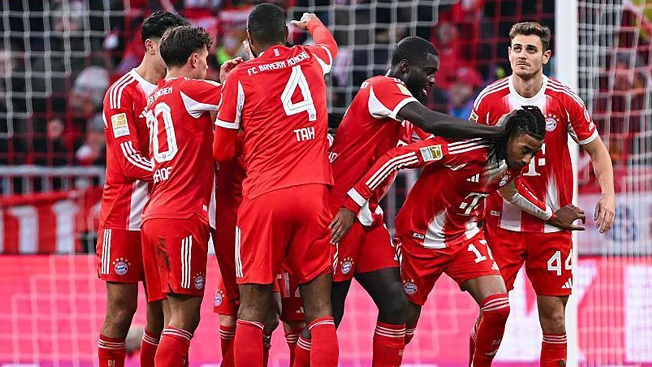 Bayern Münih, 2-0 geriye düştüğü maçta farka gitti