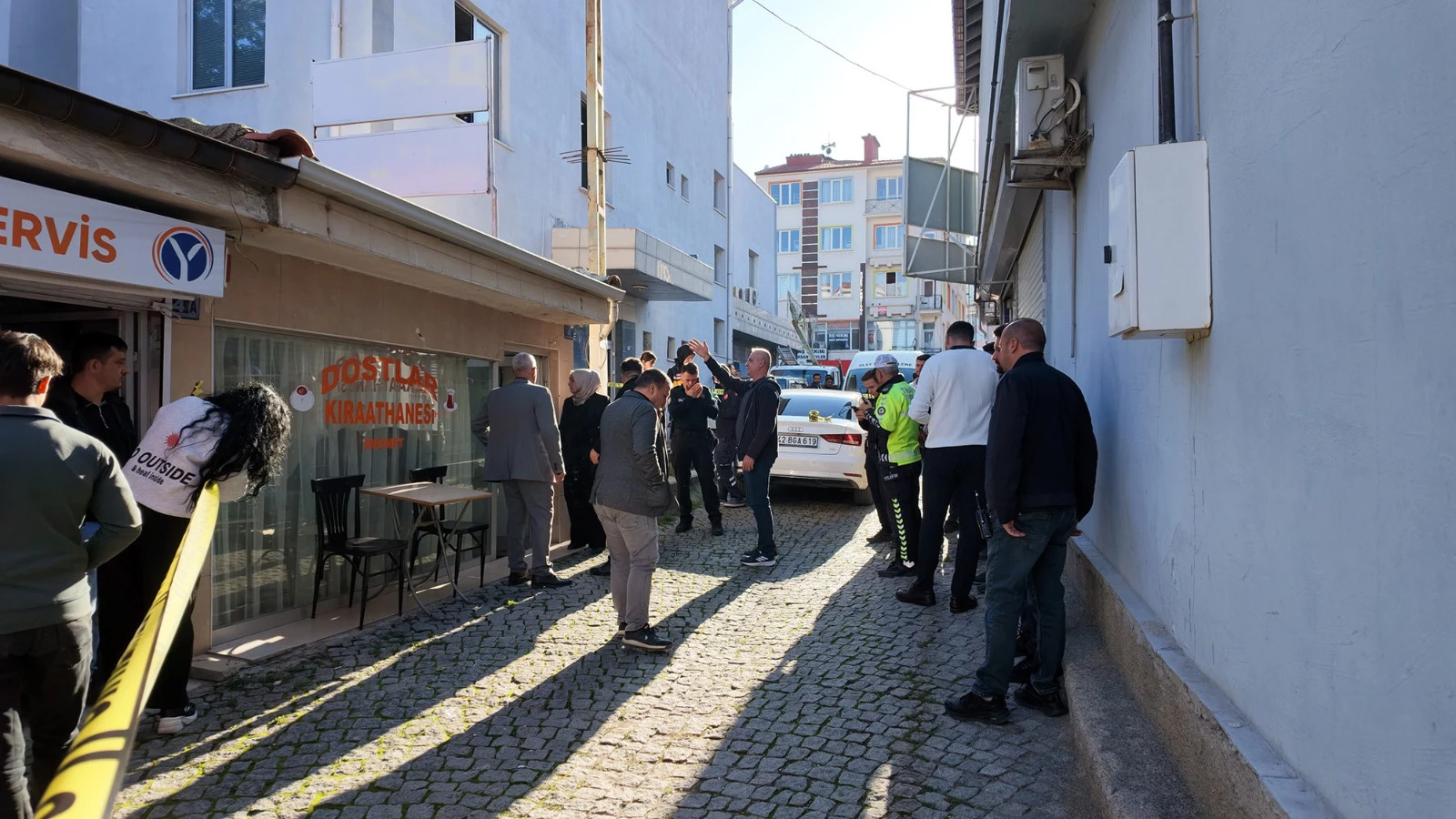 Konya'da Kıraathaneye Tüfekli Saldırı: Ölü Ve Yaralı Var