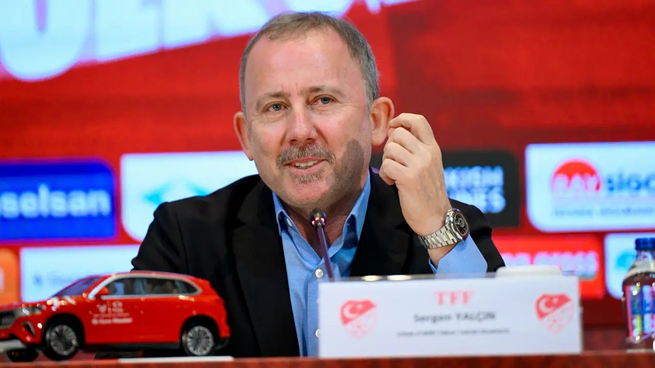 Sergen Yalçın, A Milli Takım'a İmzayı Attı: 'Çok Güzel Günler Bizi Bekliyor'