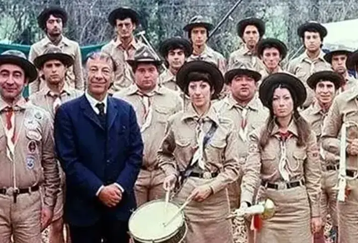 Hababam Sınıfı Tatilde kaç yılında vizyona girdi?
