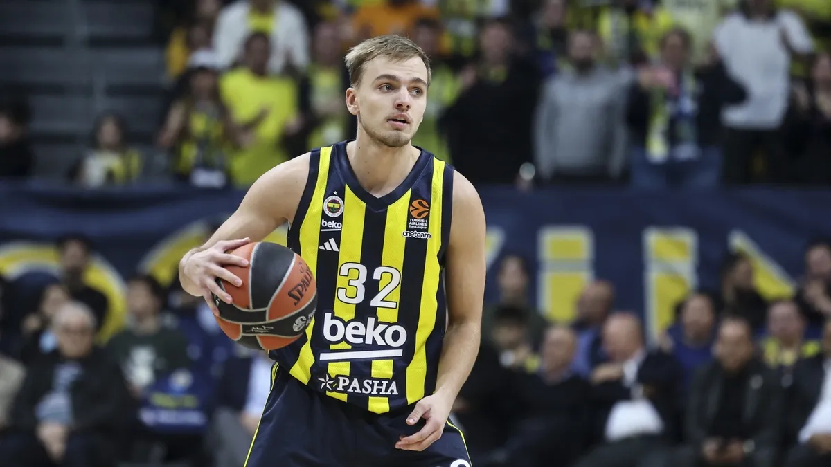 Fenerbahçe Beko’da Arturs Zagars’a kas sakatlığı şoku!