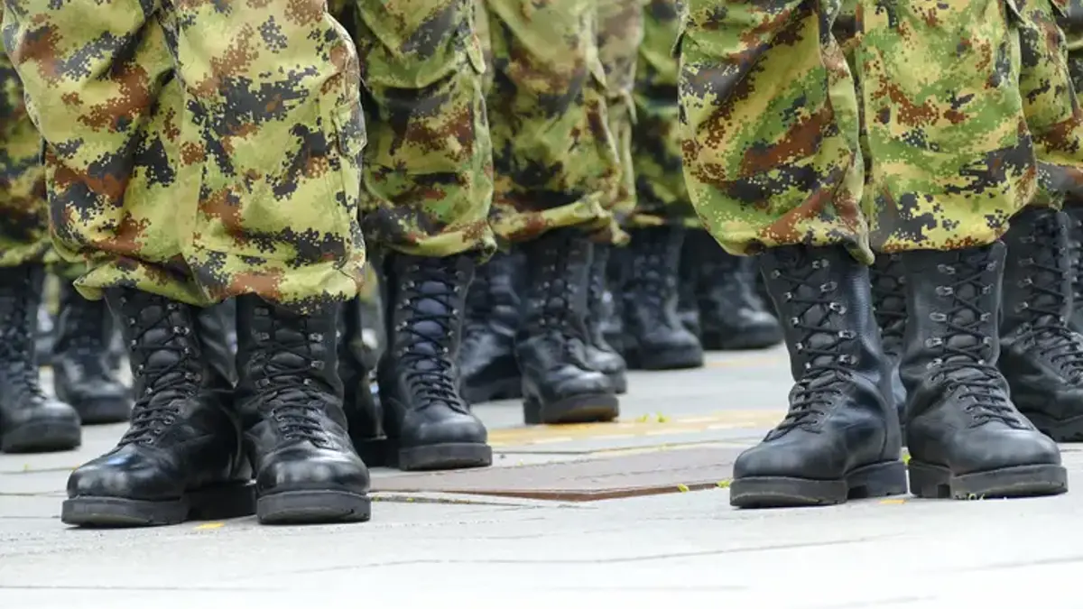 Yunanistan'ın Tasarruf Planı: 180den Fazla Kışla Kapatılacak