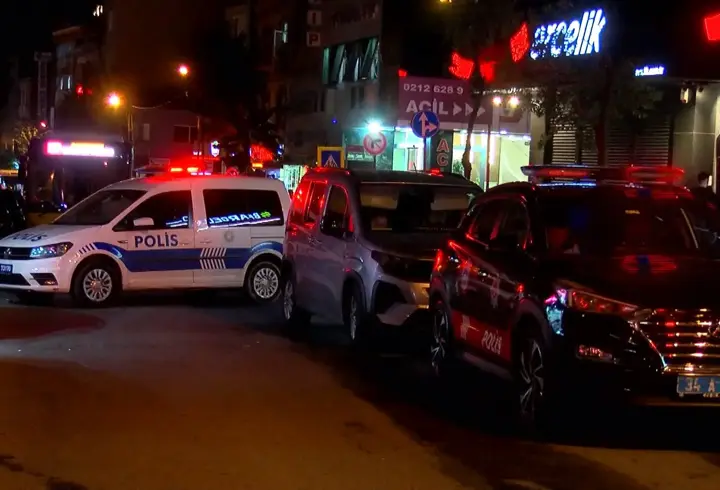 İstanbul - Bağcılar’da otomobile silahlı saldırı: 2 yaralı