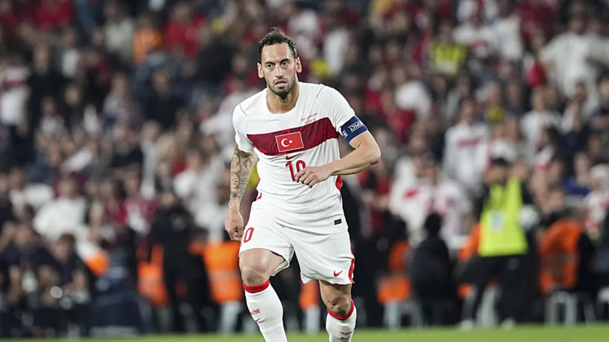 FENERBAHÇE TRANSFER HABERİ: Aziz Yıldırım'dan flaş Hakan Çalhanoğlu hamlesi!
