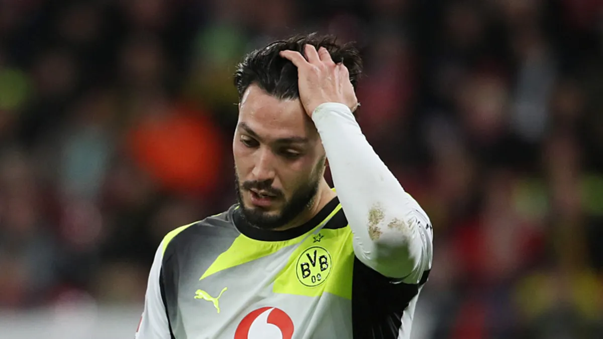Galatasaray'dan Ramy Bensebaini sürprizi! Transfere sıcak bakıyor