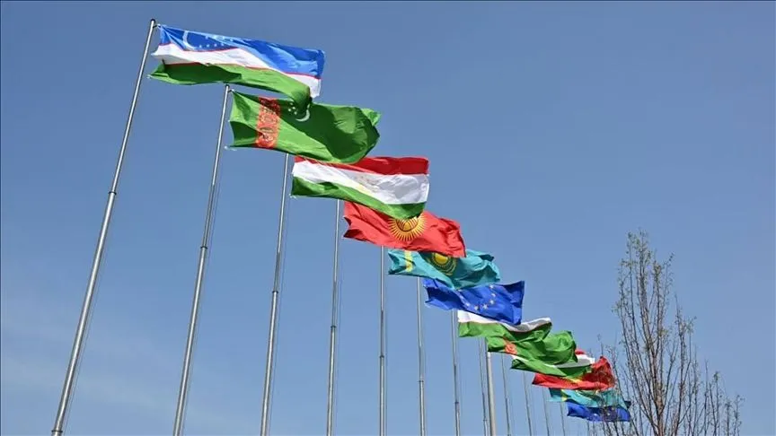 Özbekistan'da Birinci Avrupa Birliği-Orta Asya Zirvesi başladı