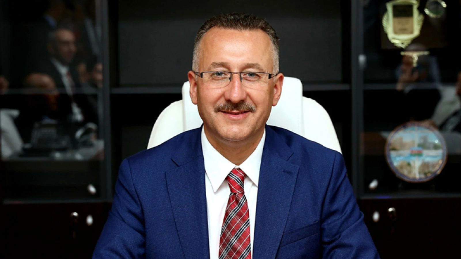 Adapazarı Belediye Başkanı Mutlu Işıksu hakkında kesin ihraç talebi