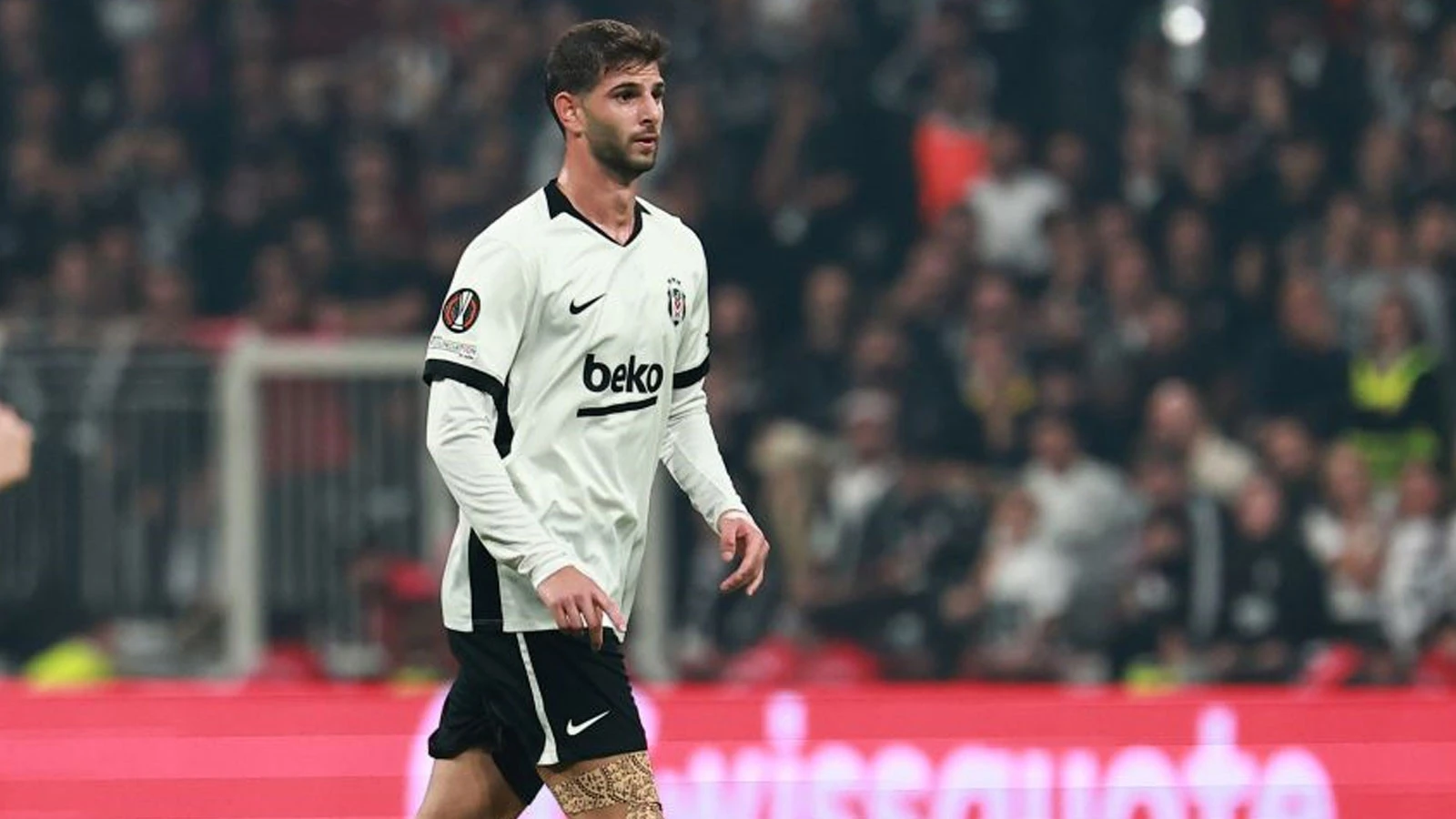 Beşiktaş’ta Ümit Akdağ’ın Sağ Eline Kırık Tespit Edildi