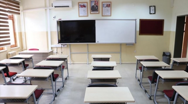 Fırtına etkisini artırdı, ilk okul tatili haberi geldi