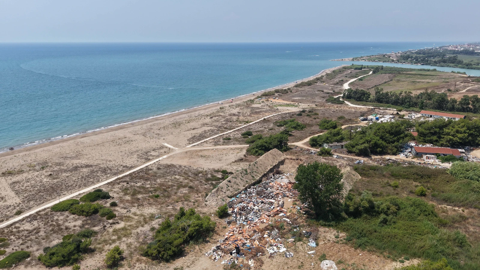 Plajı çöplüğe çeviren 5 yıldızlı otelin sertifikası iptal edildi