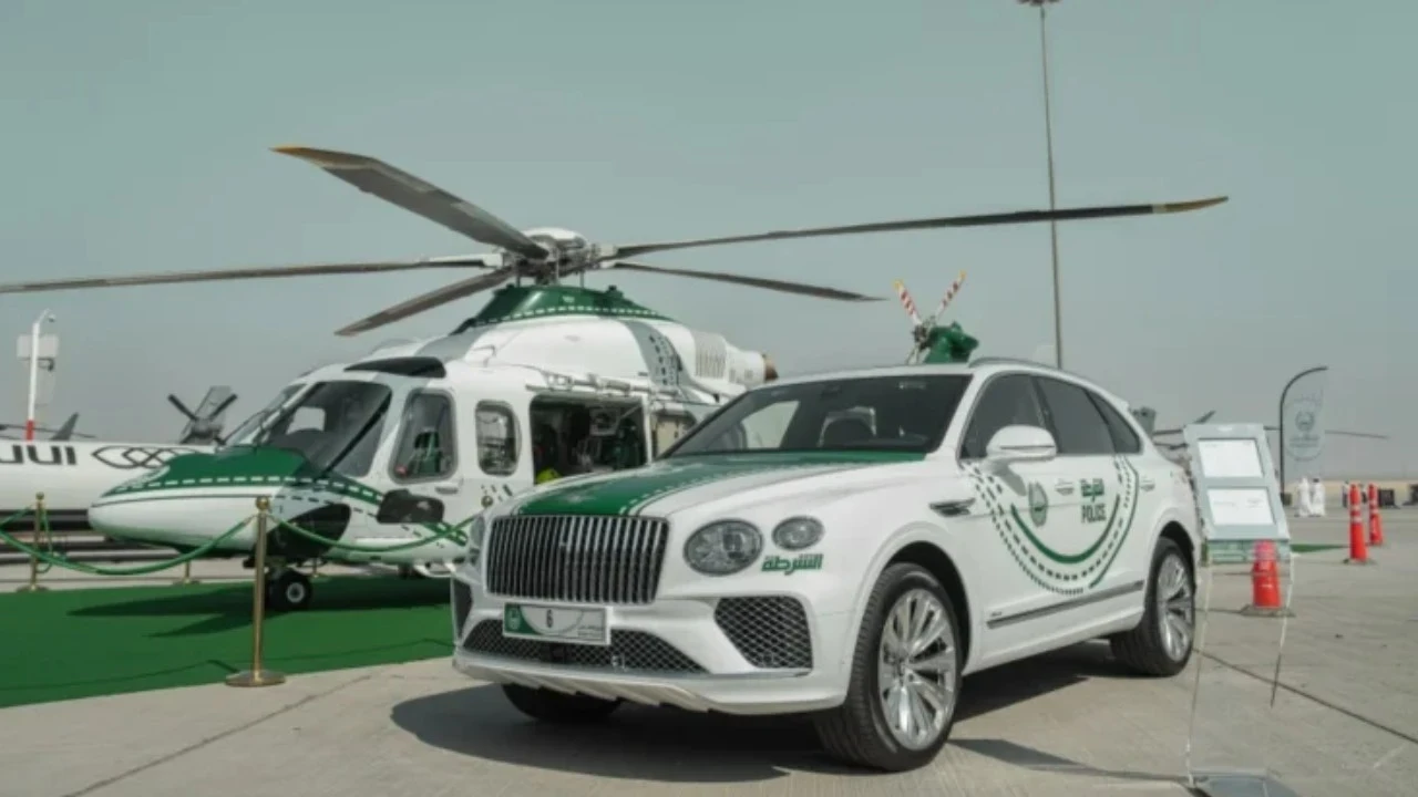 Dubai Polisi lüks filosuna Bentley Bentayga Azure ekledi