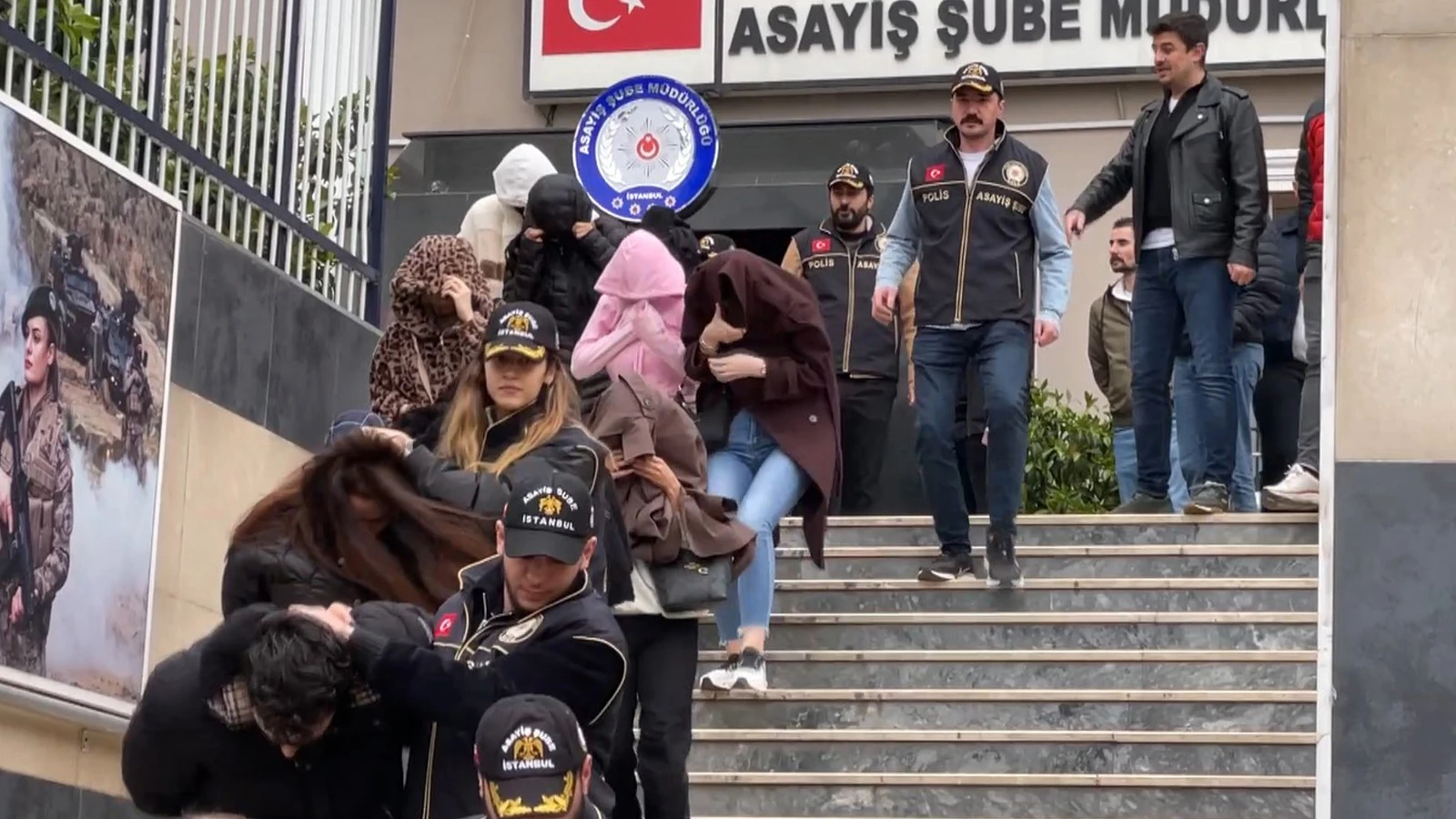 İstanbul merkezli 4 ilde fuhuş operasyonu: 14 gözaltı