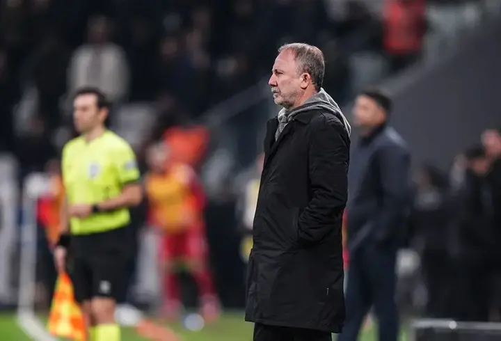Sergen Yalçın: Bir maçta kaç pozisyona girmemiz gerekiyor?