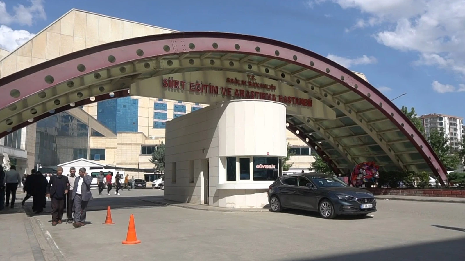 Devlet hastanesinde uyuşturucu test sonuçlarını para karşılığı değiştirenlere operasyon