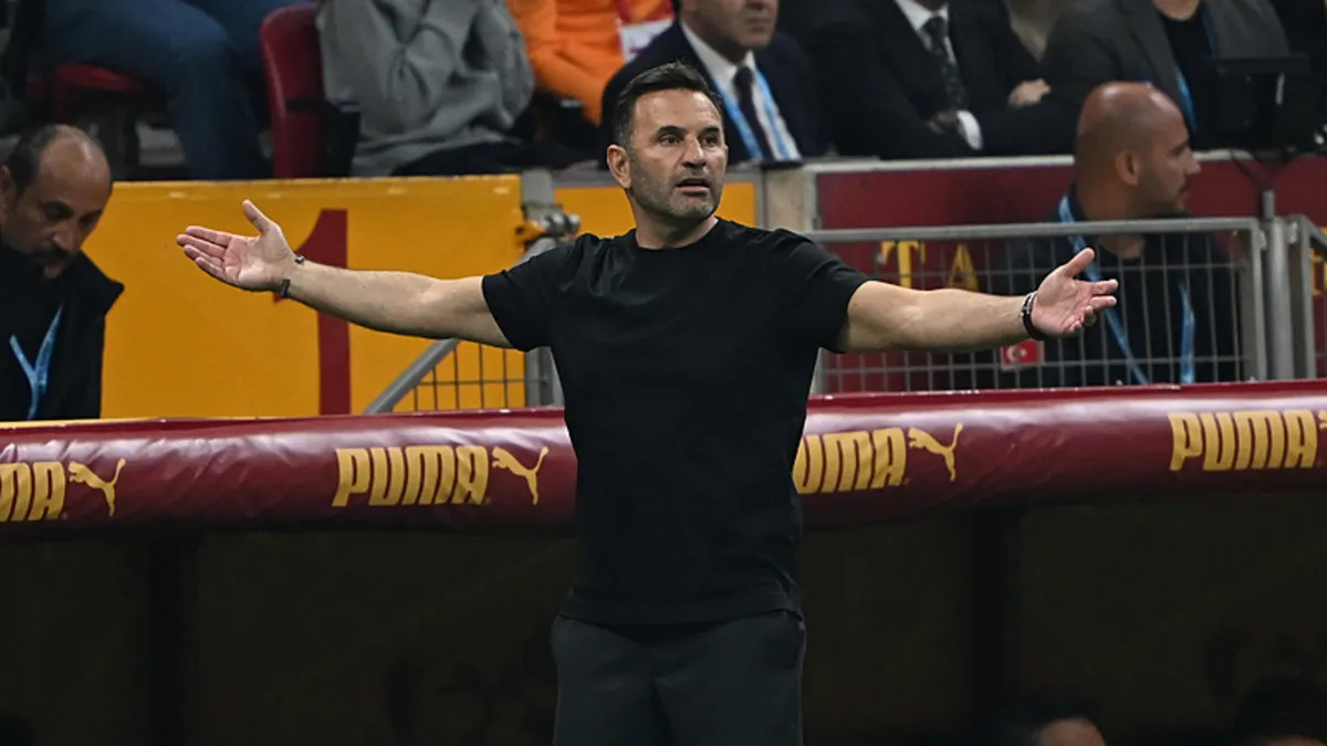 Galatasaray Teknik Direktörü Okan Buruk: Maçta bariz hakem hataları vardı