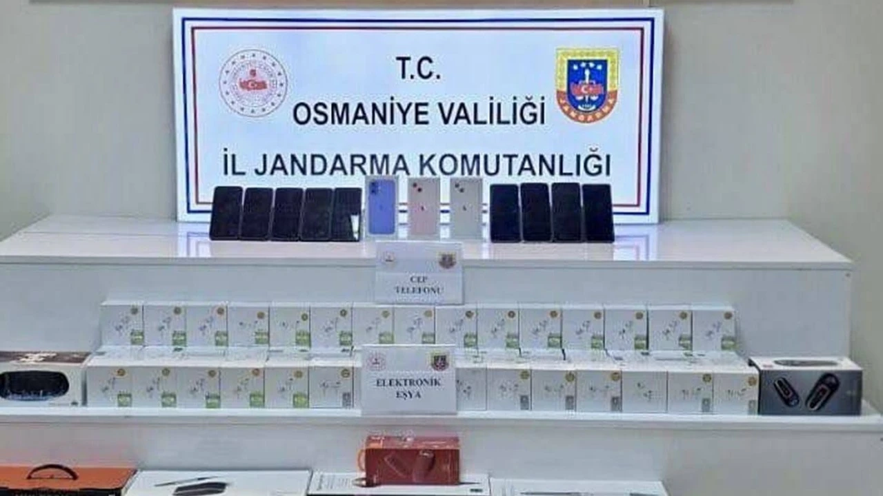 Kaçak elektronik operasyonunda 3 milyon TL'lik ürün yakalandı