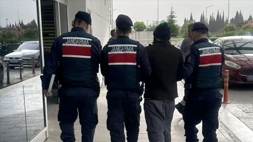 FETÖ'ye yönelik 29 ildeki jandarma operasyonlarında 2 haftada 63 şüpheli yakalandı