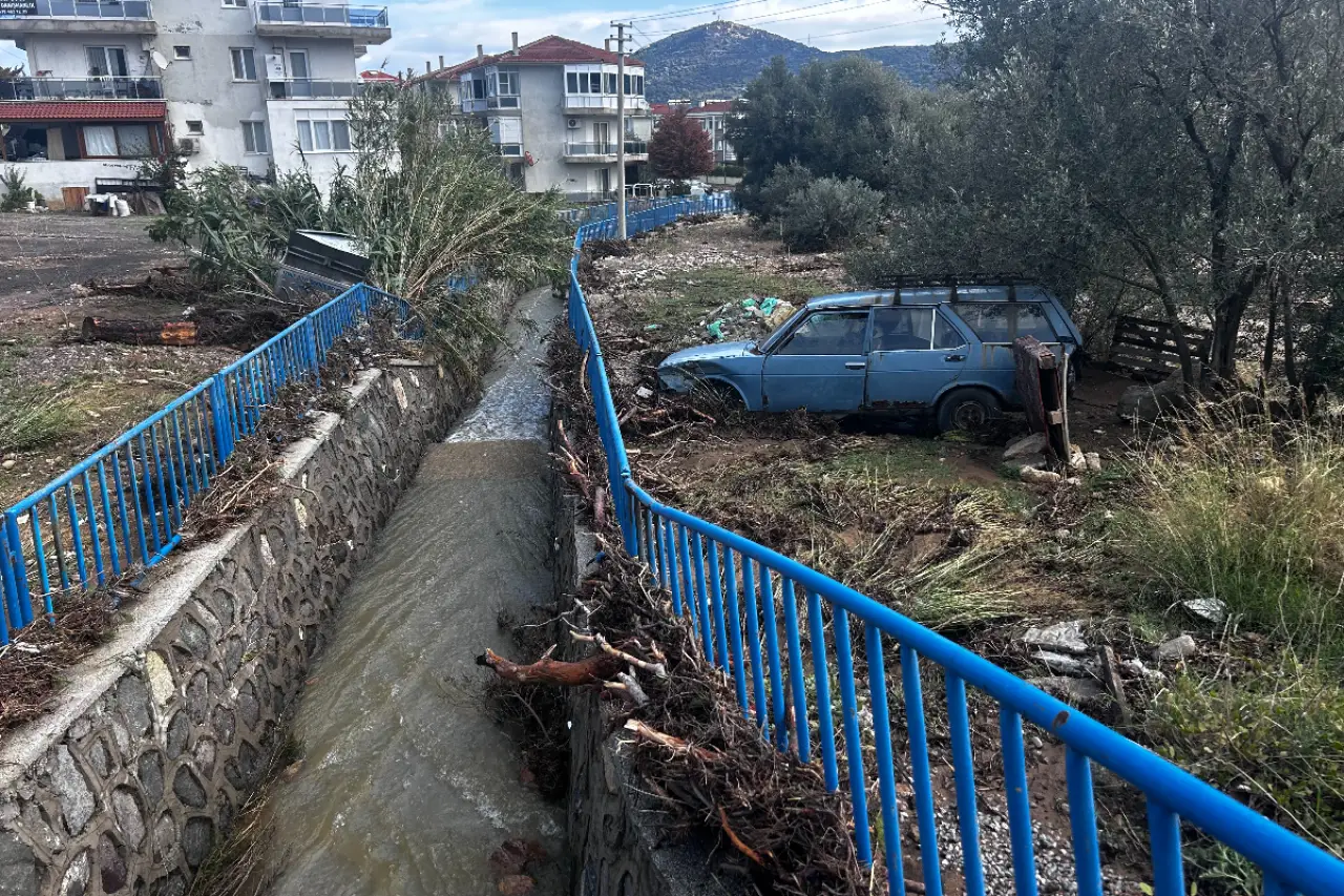 İzmir'de Sel Tehlikesine Karşı Altyapı Ve Yapılaşma Sorunları Sürüyor: 'Selleri Afete Dönüştüren Yanlış Kentleşme Politikaları'