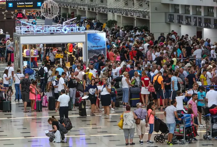 Antalya’ya gelen turist sayısı 9 milyonu aştı