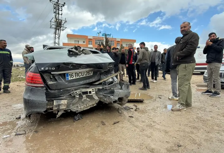 Mardin’de takla atan otomobilin sürücüsü yaralandı