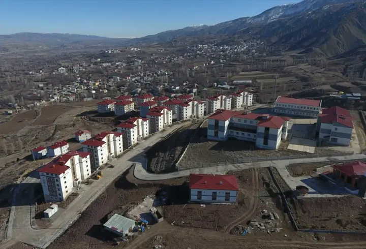 Akıncılar'da 2'nci etap TOKİ konutları teslim ediliyor