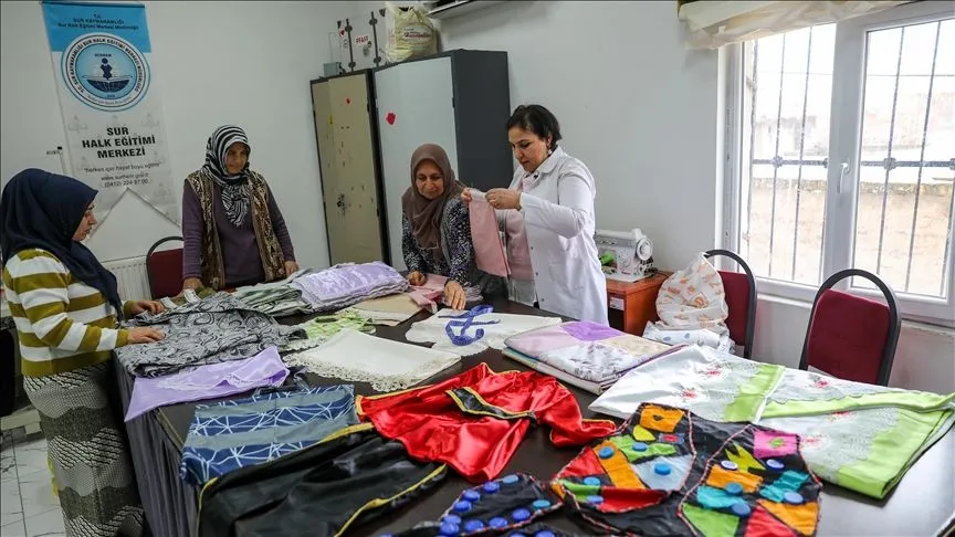 Diyarbakır'da kadınlar "sıfır atık" için çeyiz sandıklarını açtı