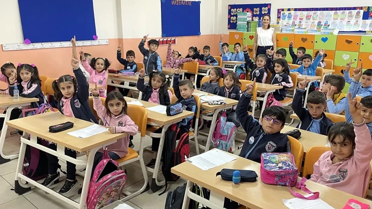 Yarıyıl tatili sona erdi: 18 milyon öğrenci yarın ders başı yapacak