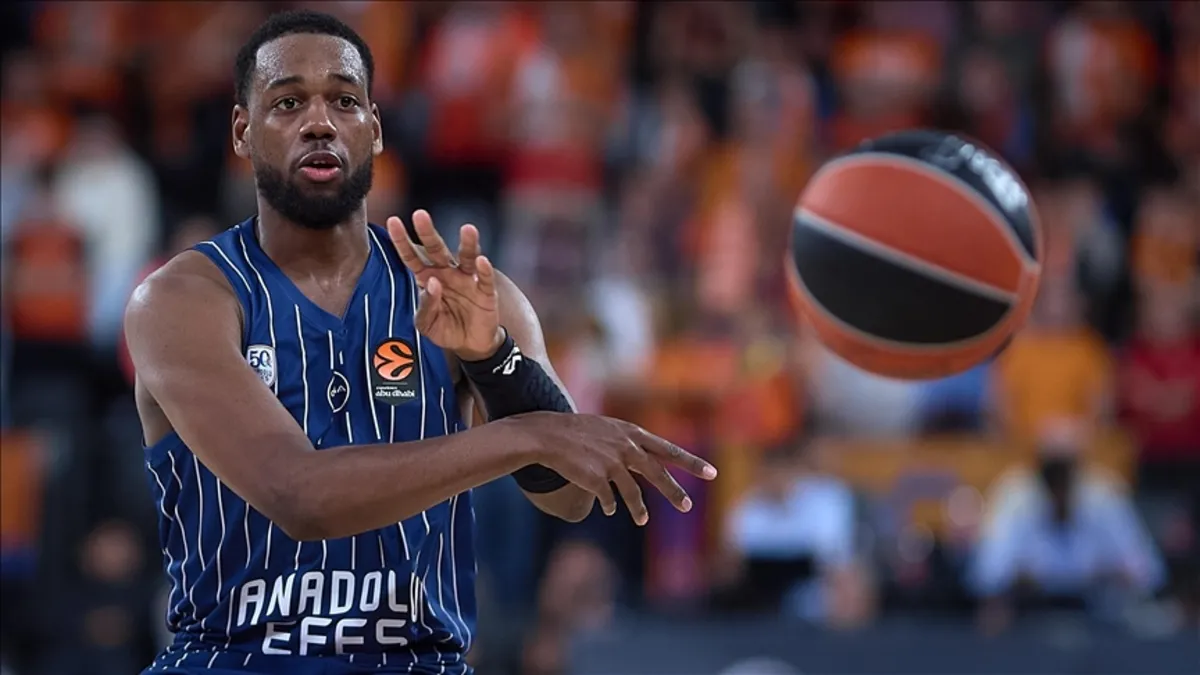 Anadolu Efes Avrupa Ligi'nde Valencia ile karşılaşacak!