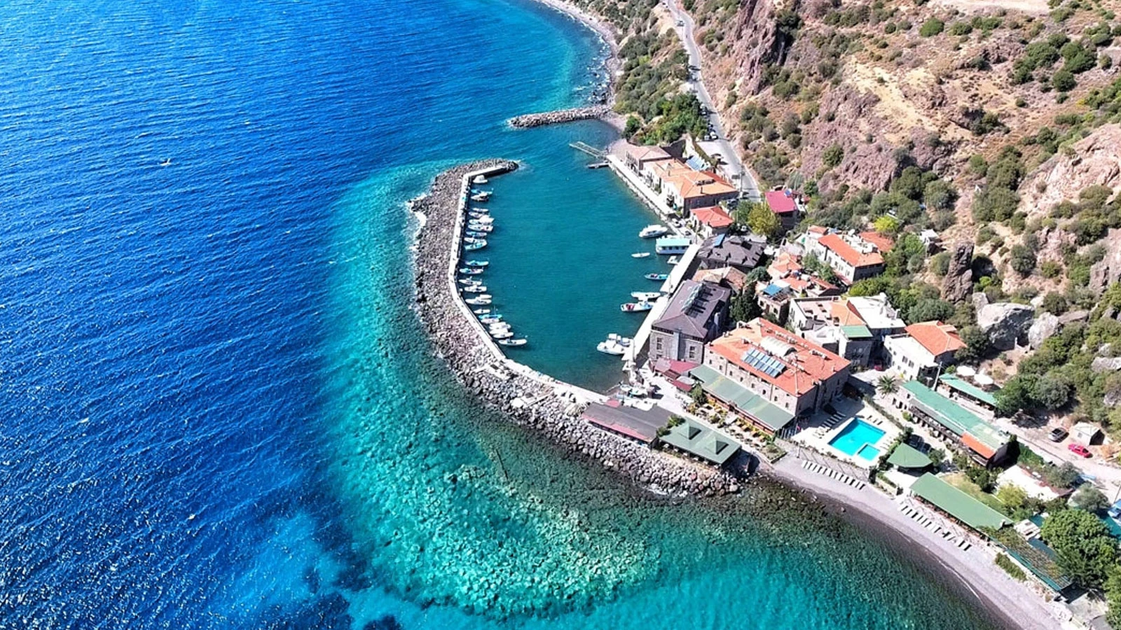 Çanakkale'de deniz suyu sıcaklıkları 24 dereceye kadar dayanacak