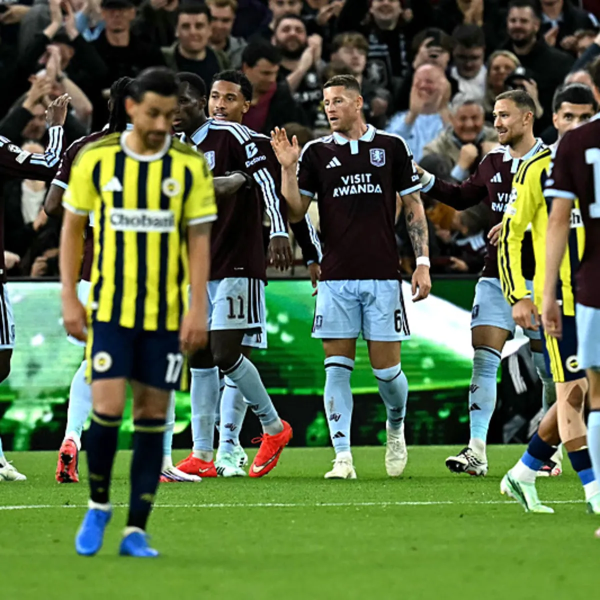 Aston Villa - Fenerbahçe Maçı Sonrası Dış Basında Flaş Manşet!