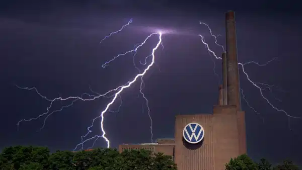 Volkswagen’de 660 Bin Çalışanı İlgilendiren Plan: Maaşlar 2030’a Kadar Dondurulabilir
