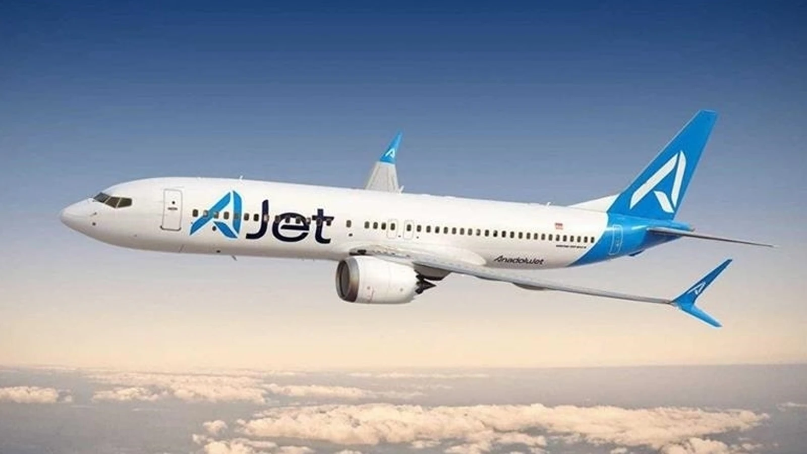 AJet olumsuz hava koşulları nedeniyle 42 seferini iptal etti