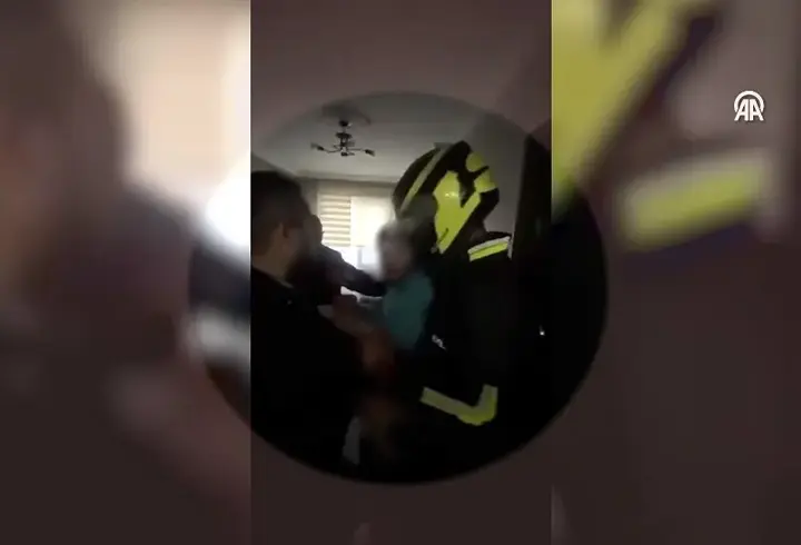 Kurye kılığında operasyon: 77 yıl hapis cezası olan firari yakalandı