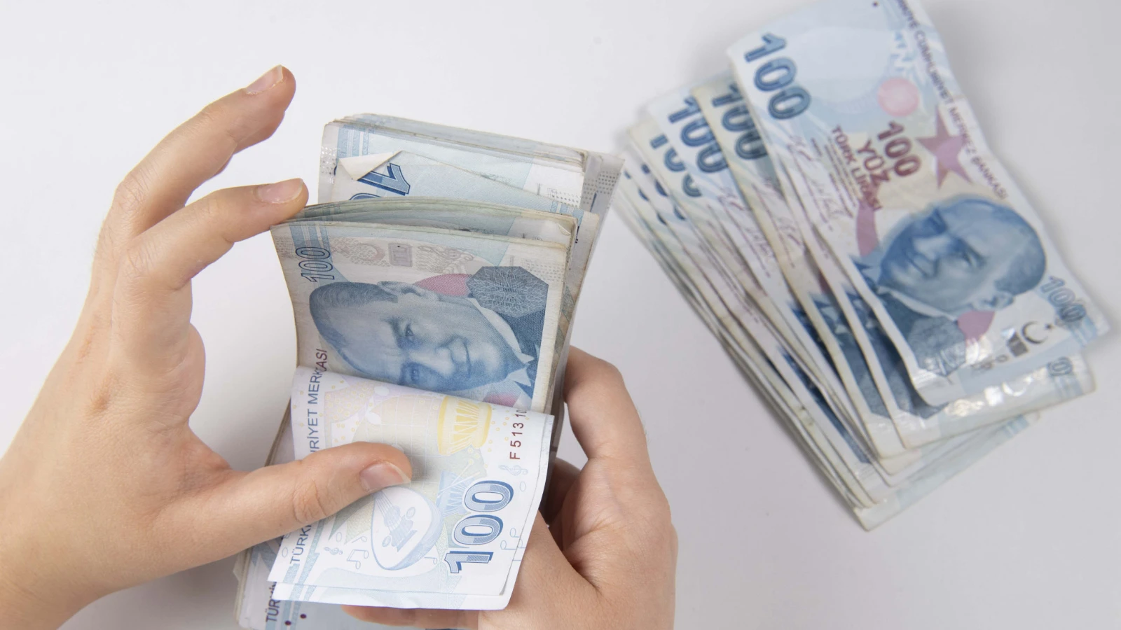 Tüketiciyi yanıltan tanıtımlara 242 milyon TL ceza