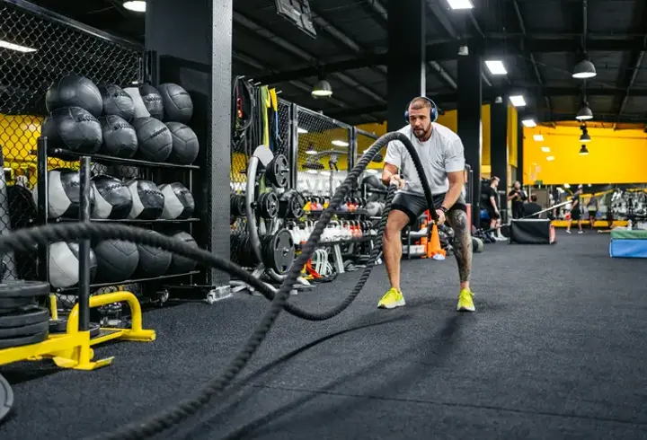 MACFit spor salonu zinciri Polonyalı şirkete satıldı mı?