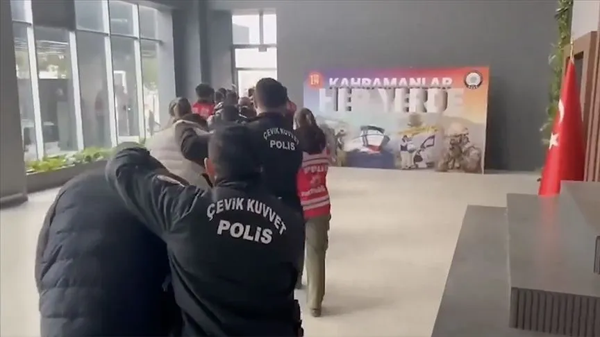 Nitelikli dolandırıcılık şebekelerine yönelik operasyonlarda 181 şüpheli tutuklandı
