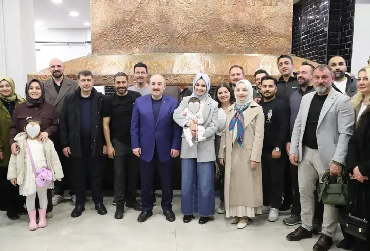 Ramazan’da örnek davranış! Ankara’da bir esnaf devlet koruması altındaki çocukları misafir etti