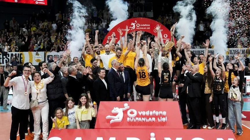 Voleybol Vodafone Sultanlar Ligi şampiyonu VakıfBank oldu