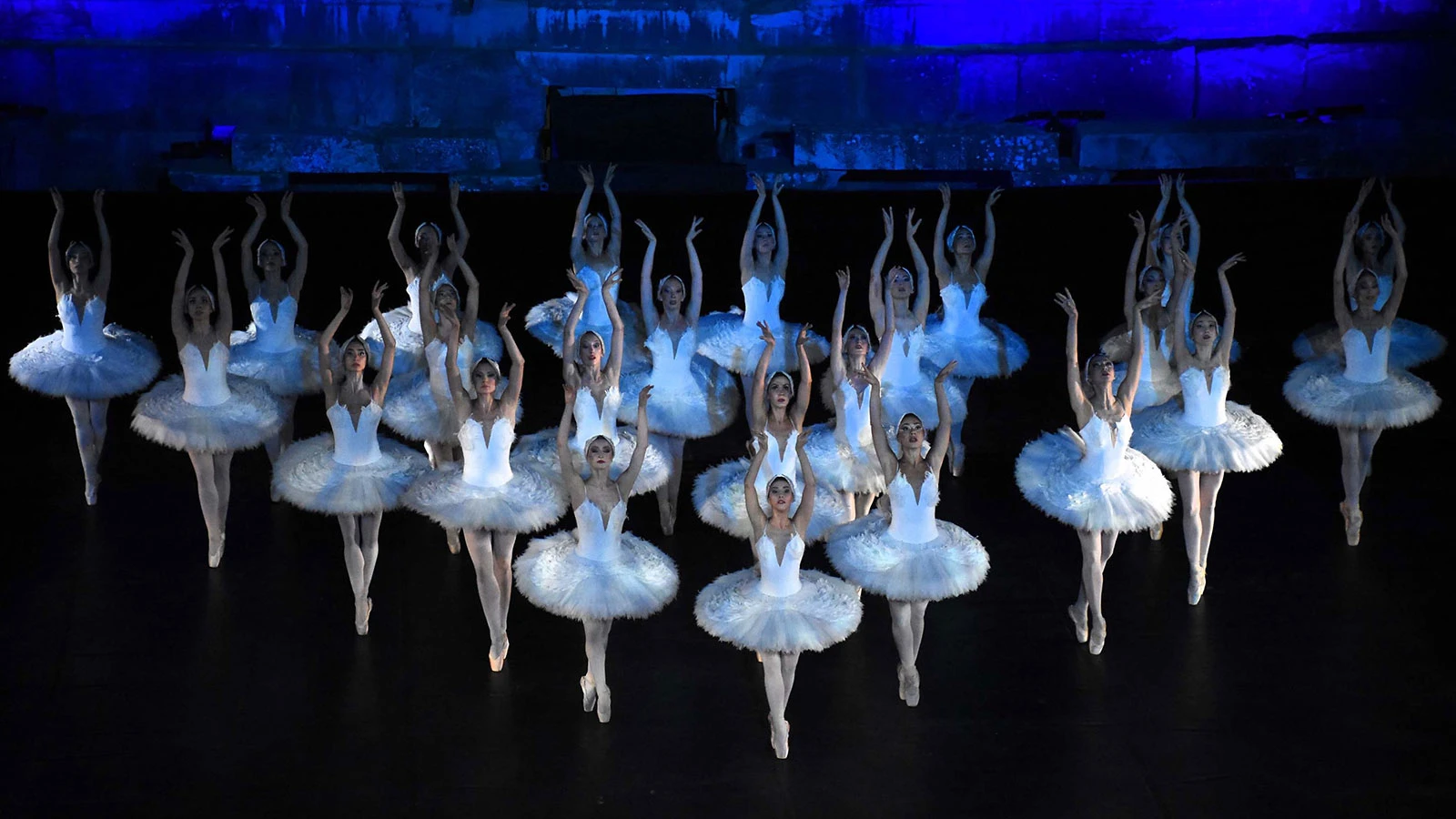 Uluslararası Efes Opera ve Bale Festivali, kapılarını ‘Kuğu Gölü ile açtı