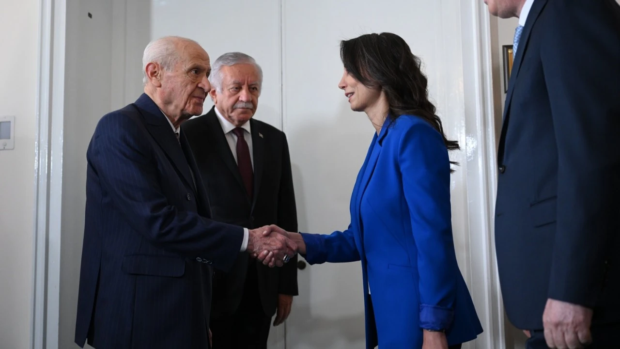 DEM Parti-Bahçeli görüşmesi sona erdi: Masada hangi başlıklar vardı?