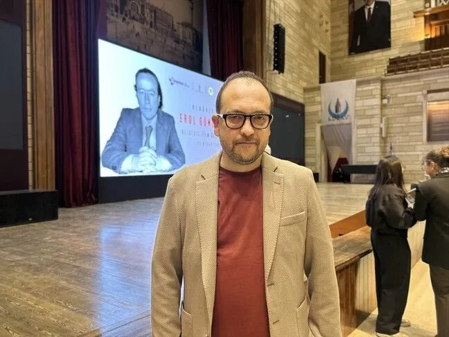 "Uluğbeyler Erol Güngör" belgeseli gala gösteriminde izleyiciyle buluştu