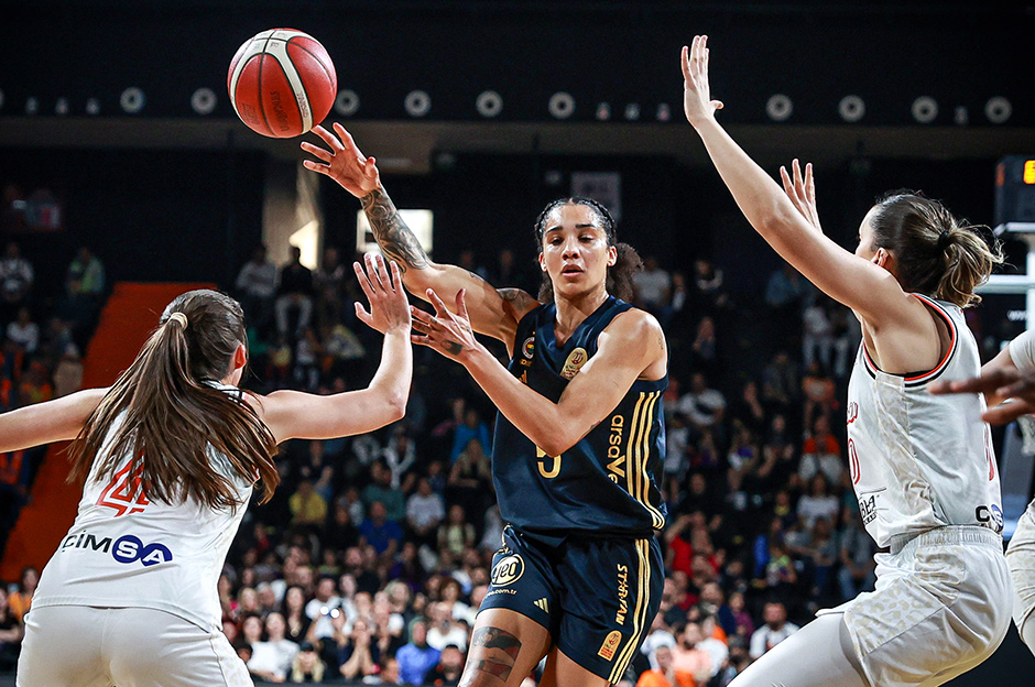 Kadınlar Basketbol Süper Ligi'nde şampiyon Fenerbahçe