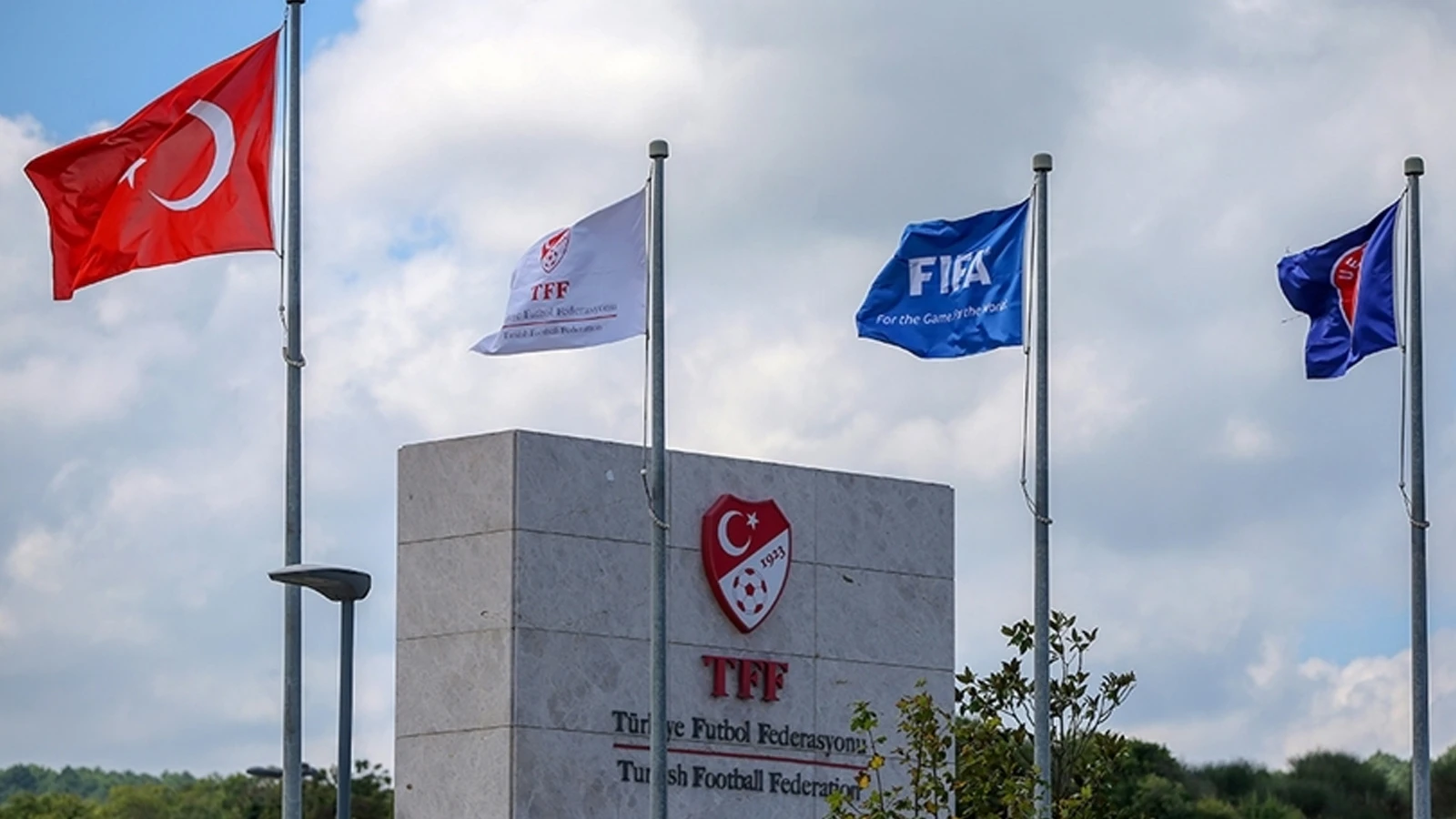224 futbolcu ve 24 hakeme verilen ceza açıklandı