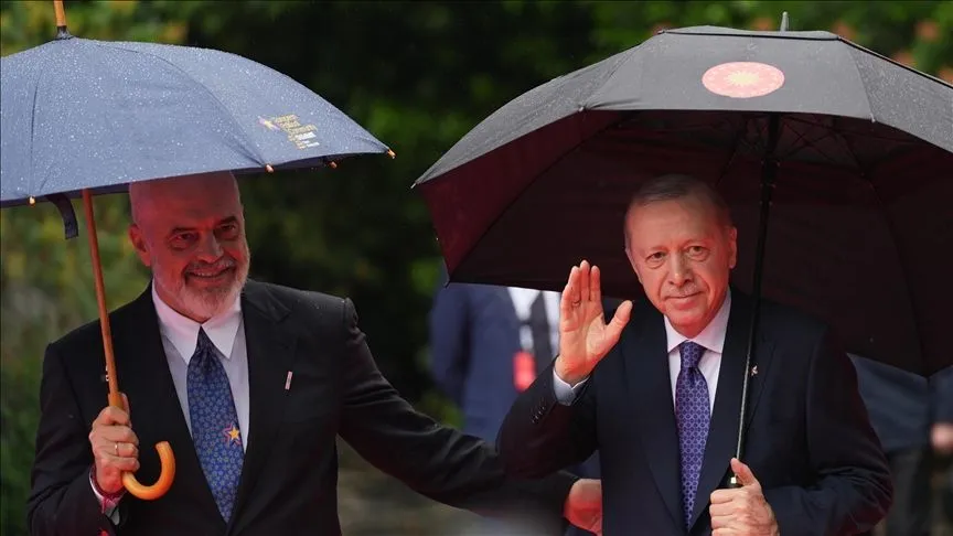 Avrupa Siyasi Topluluğu 6. Zirvesi Tiran'da başladı